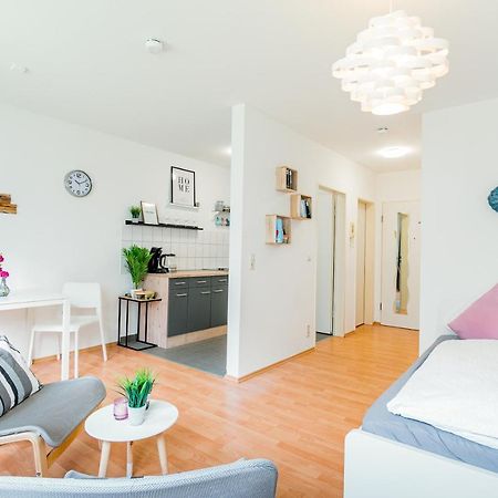 Helles Apartment In Top-Lage Mit Parkplatz Magdeburgo Exterior foto