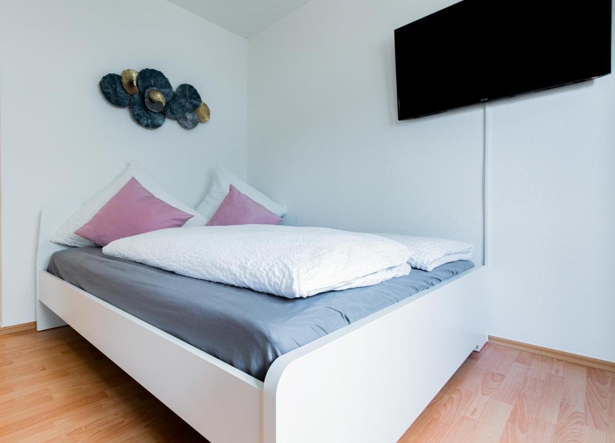Helles Apartment In Top-Lage Mit Parkplatz Magdeburgo Exterior foto